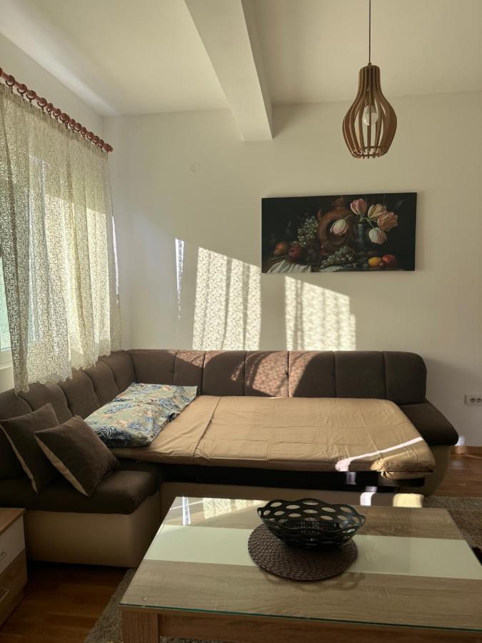 Kropa Apartman Подгорица Экстерьер фото
